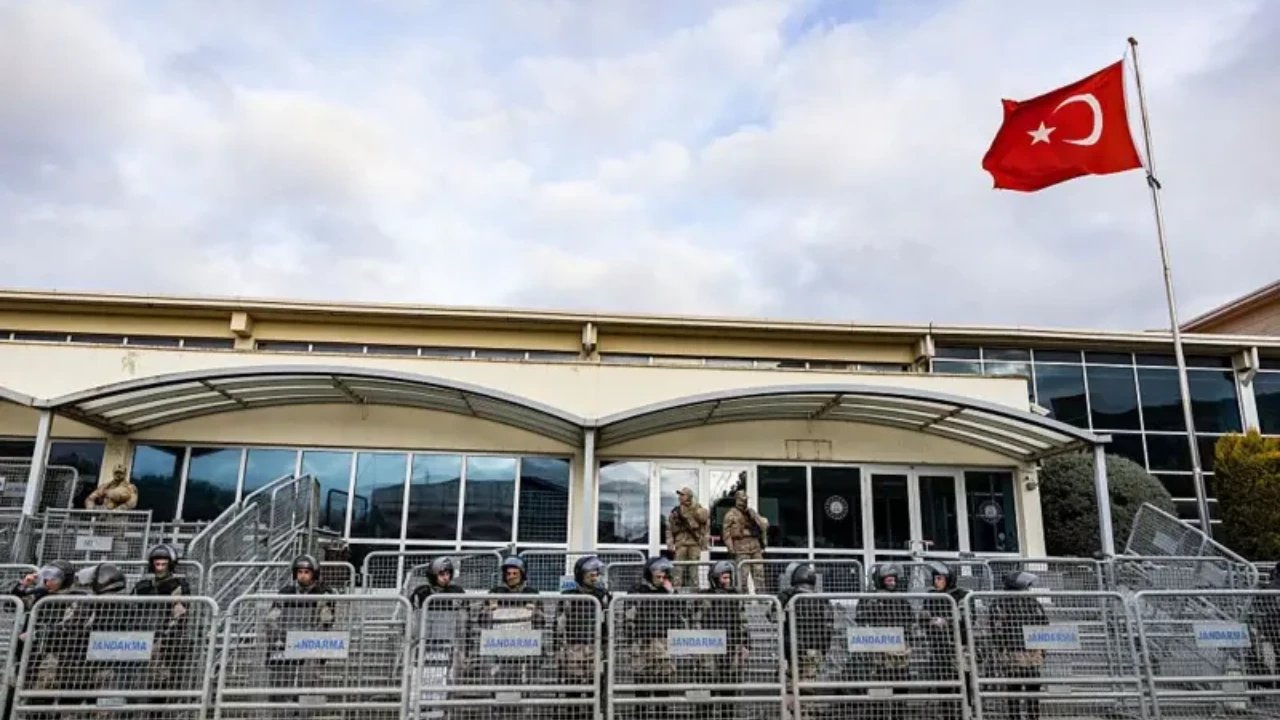 Resul Emrah Şahan ve Mehmet Murat Çalık Mahkemede Hesap Veriyor