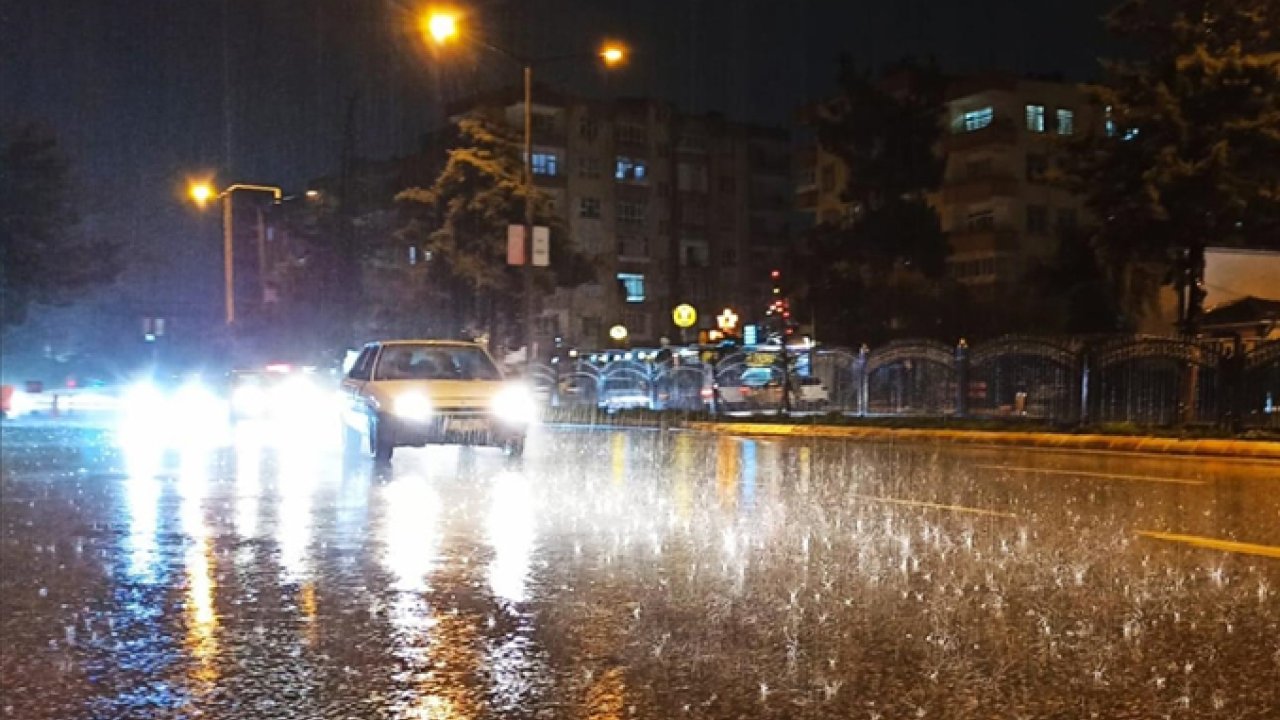 Şanlıurfa’da Şiddetli Yağış: 4 İlçede Okullar Tatil Edildi