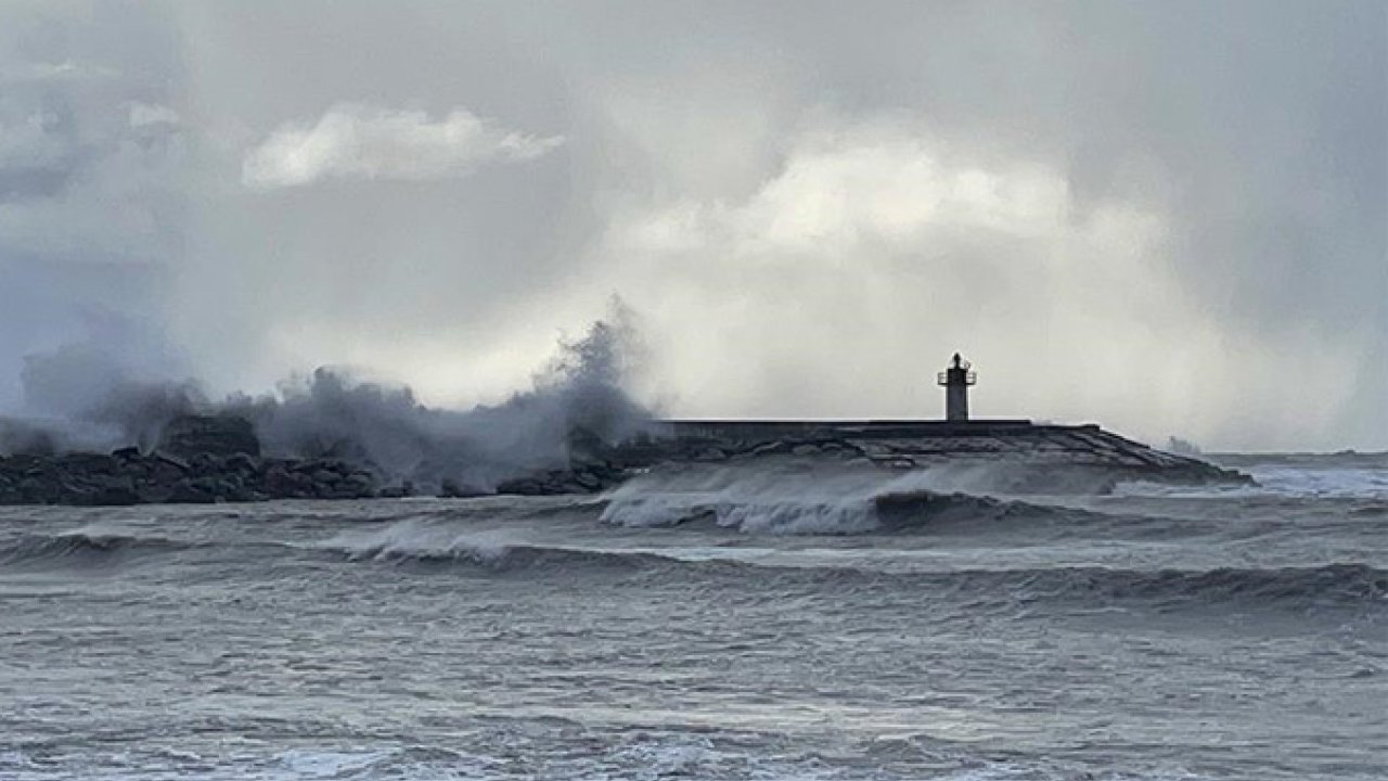 İçişleri Bakanlığı'ndan Sarı Alarm: Şiddetli Sel, Dolu ve Fırtına Kapıda!