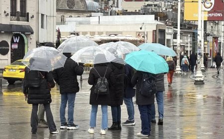İstanbul'da Yağışlı Hava Sürecek mi?